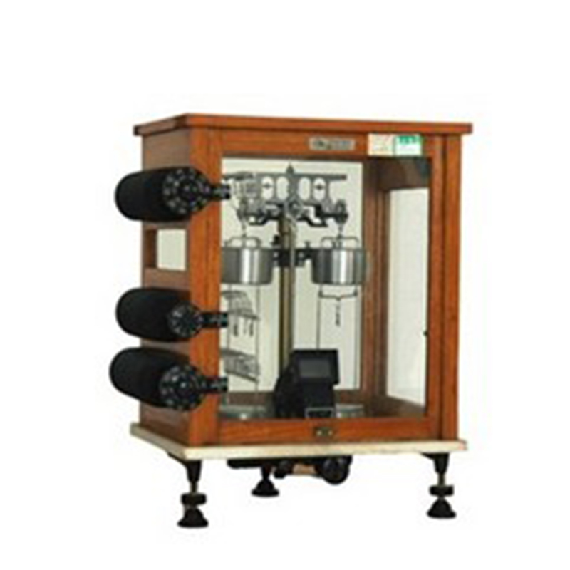 1655977405991562.jpg TG328A電光分析天平.jpg